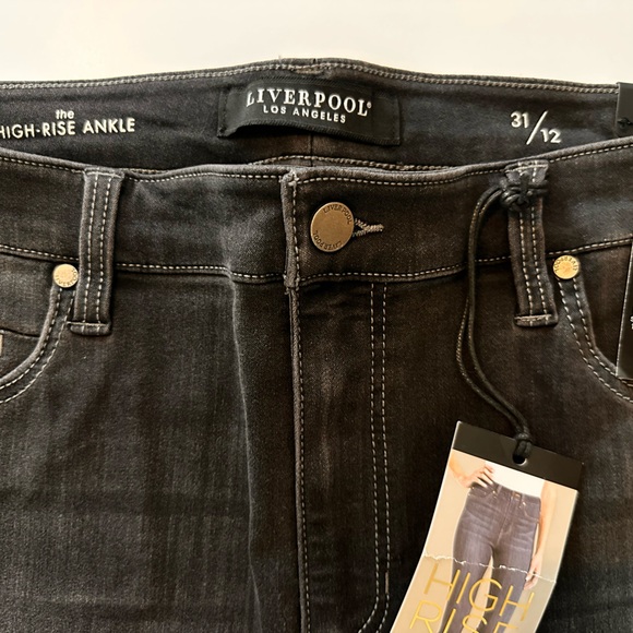 Liverpool Women’s Skinny Jeans in Black - Picture 3 of 7